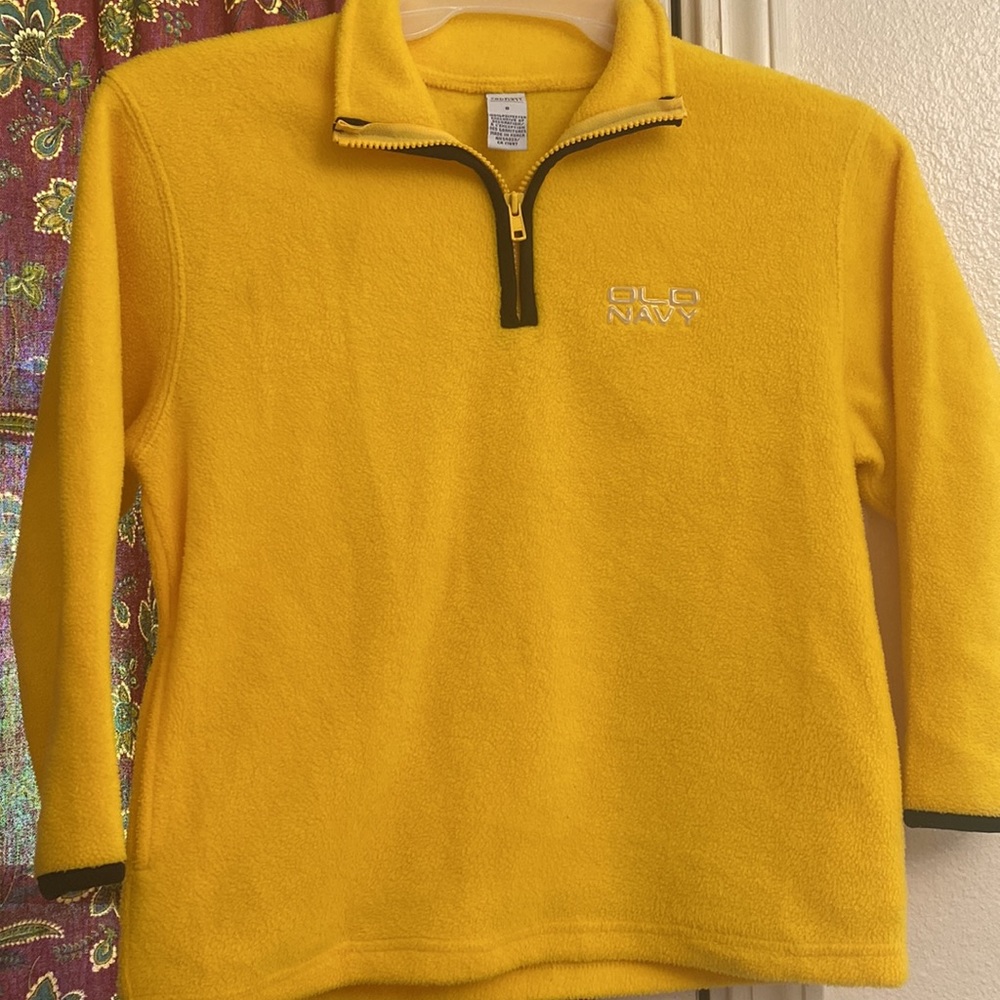 Old navy fuzzy pullover